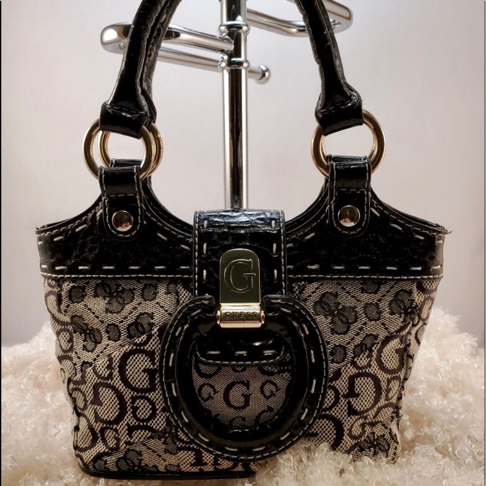 Mini Guess Purse NWOT